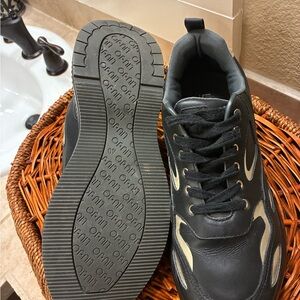 Liu Jo Black and Gold Sneakers